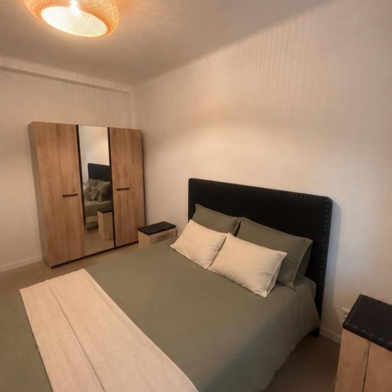 Apparemment centre ville avec parking privé - One-Bedroom Apartment - 6