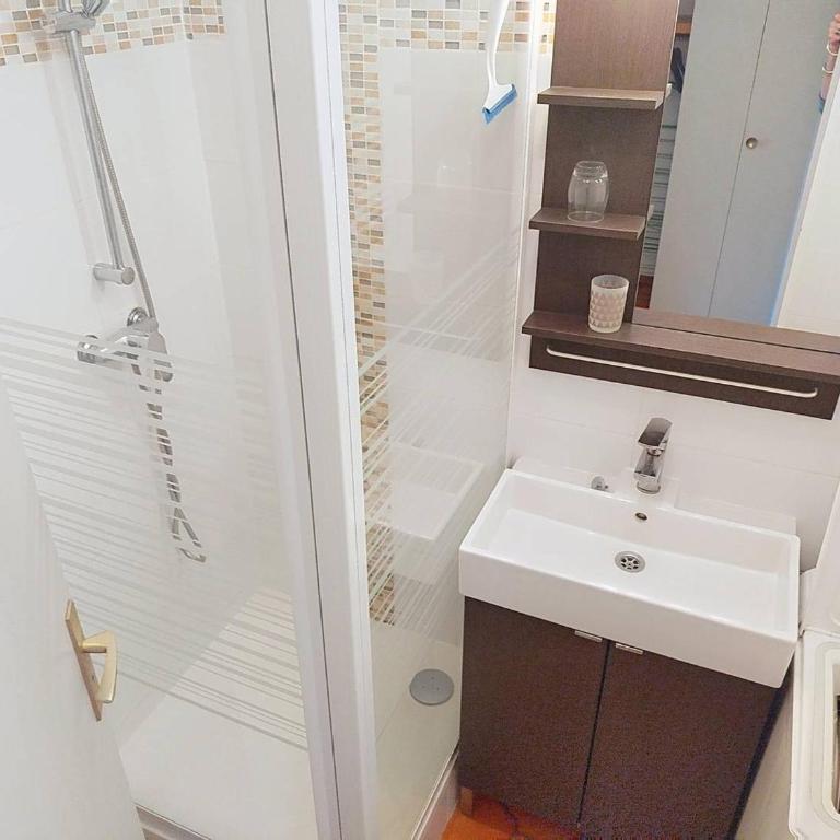 Joli T2 rénové à La Favière, proche plages et commerces, parking privatif - FR-1-610-16 - Apartamento (4 adultos) - 7