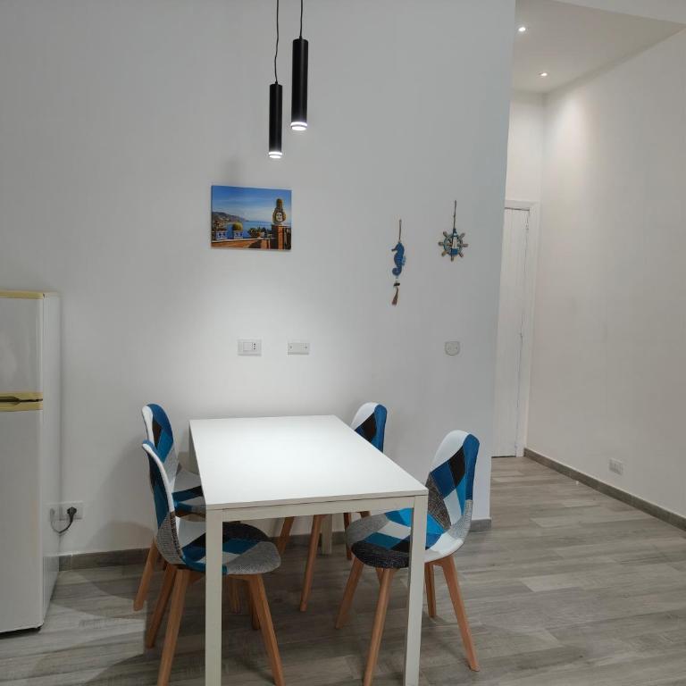 La Stella del Mare - Appartamento con 1 Camera da Letto, Balcone e Vista Montagna - 6