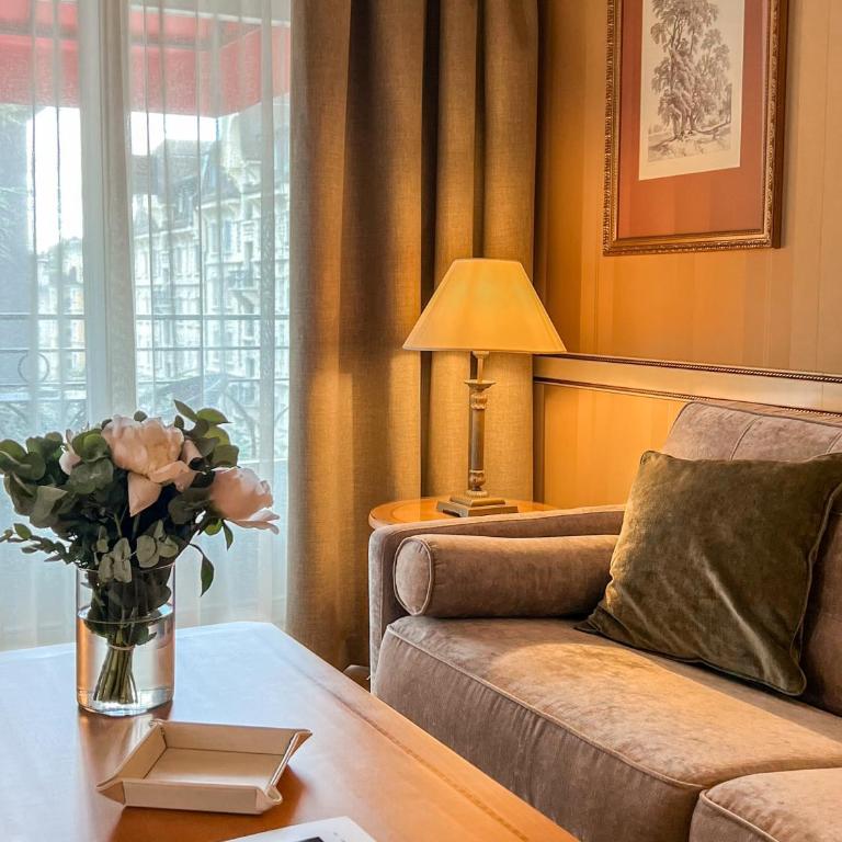 Carlton Lausanne Boutique Hôtel - Junior Suite with Balcony - 4