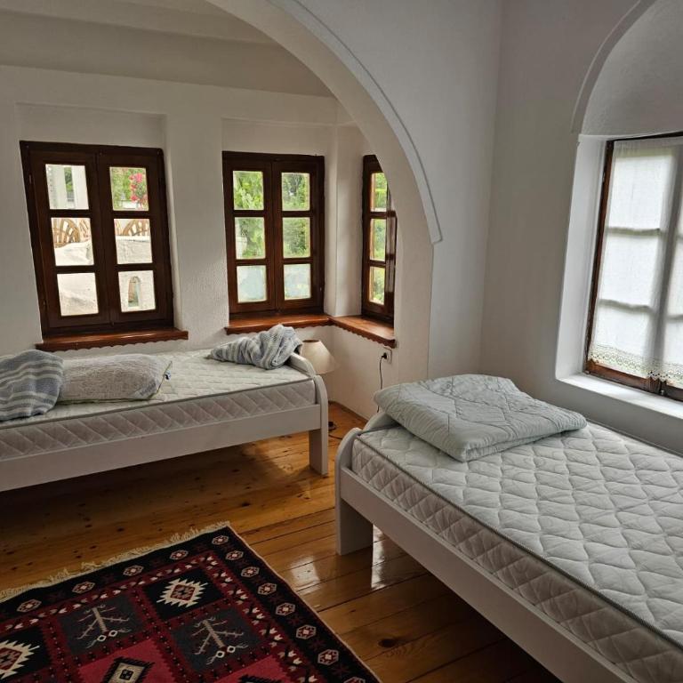 Old Bosnian House-3 bedroom apartment - Three-Bedroom Apartment - 13