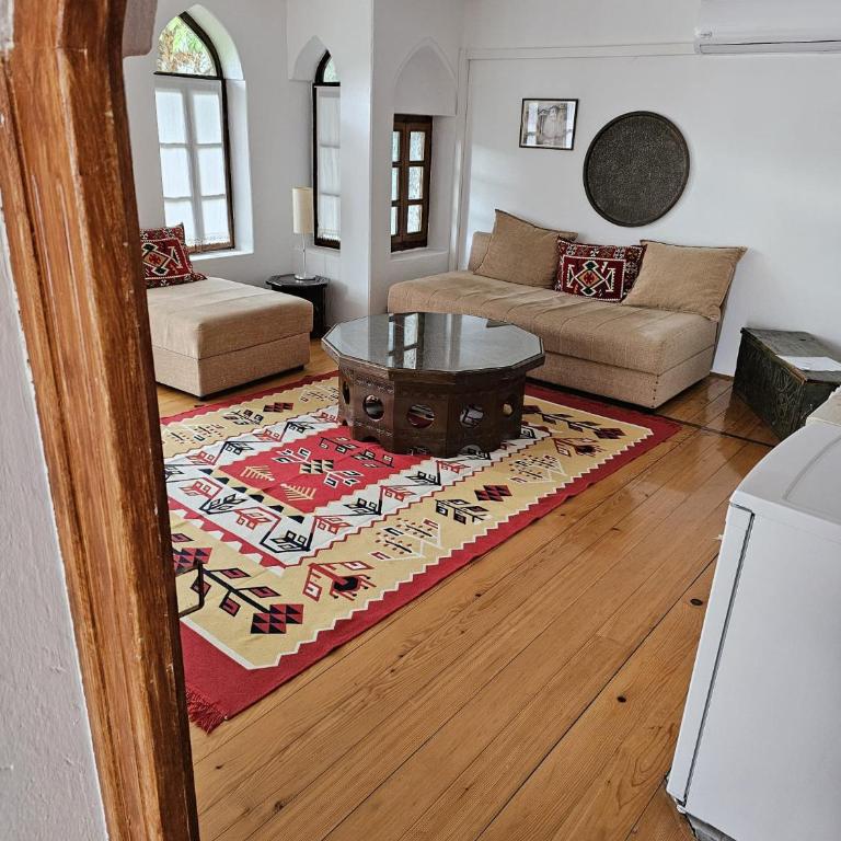 Old Bosnian House-3 bedroom apartment - Three-Bedroom Apartment - 8