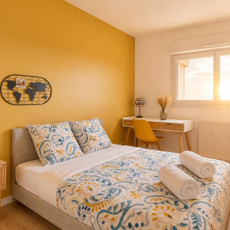 Grand appartement 10 pers, Ventilateur, 5 chambres & Parking gratuit - Appartement - 3