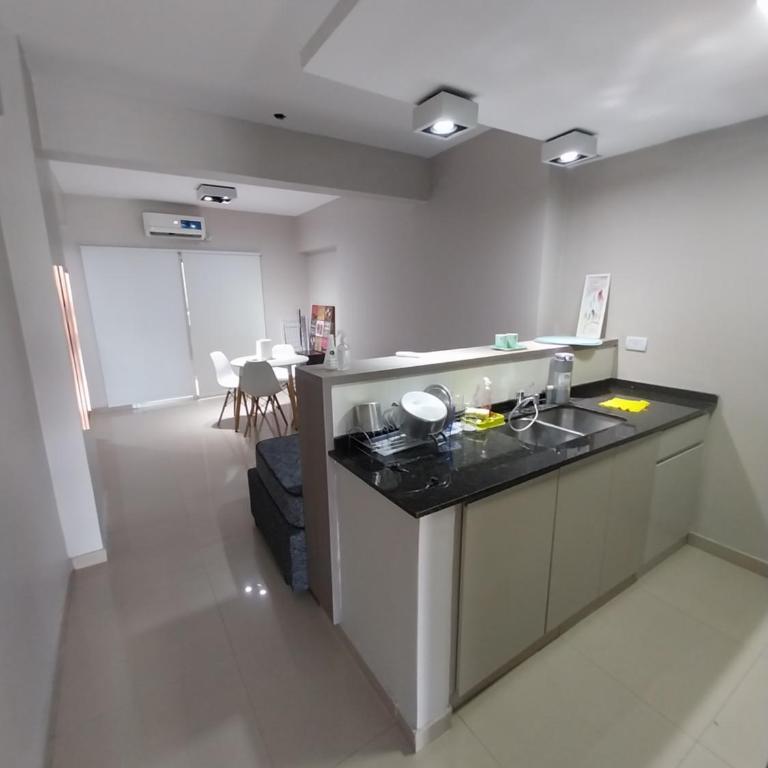 Departamento Ideal para 2 Personas y Apto para 4 en Zona Norte Tucuman - Apartamento de 1 dormitorio con balcón - 5