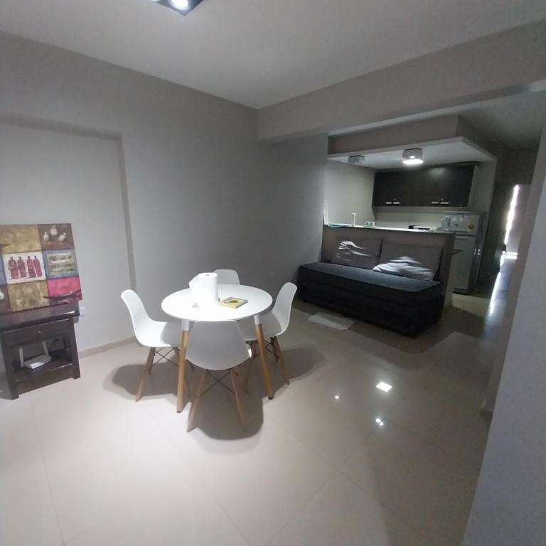 Departamento Ideal para 2 Personas y Apto para 4 en Zona Norte Tucuman - Apartamento de 1 dormitorio con balcón - 3