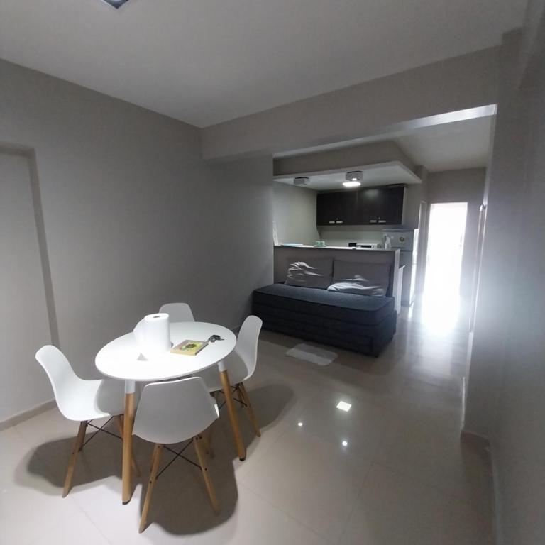 Departamento Ideal para 2 Personas y Apto para 4 en Zona Norte Tucuman - Apartamento de 1 dormitorio con balcón - 4