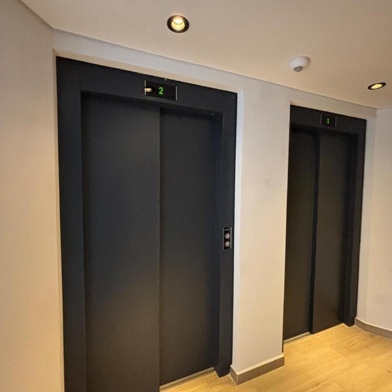 USA Embassy Corferias Malls Security 10 minutes to Connecta - Apartamento de 1 dormitorio - 40