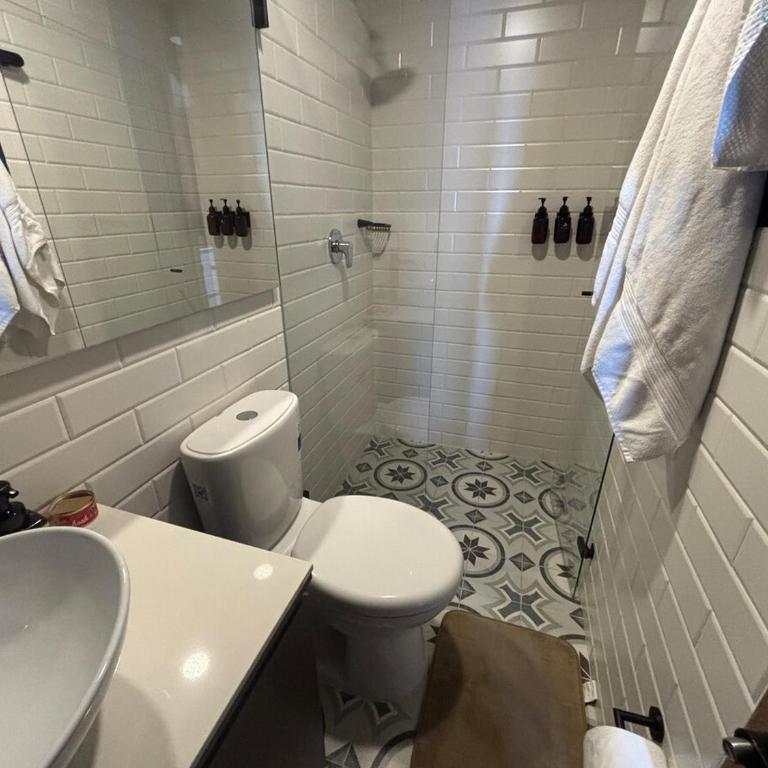 USA Embassy Corferias Malls Security 10 minutes to Connecta - Apartamento de 1 dormitorio - 24