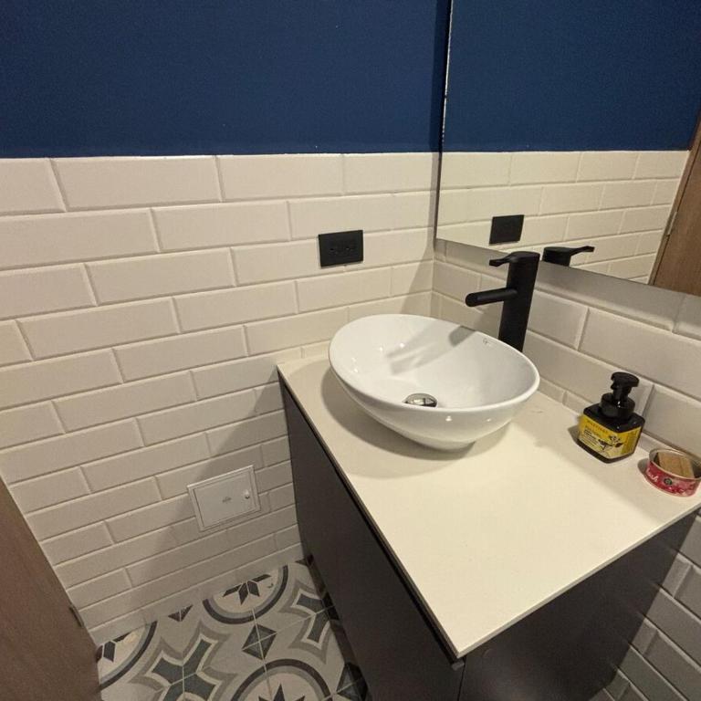 USA Embassy Corferias Malls Security 10 minutes to Connecta - Apartamento de 1 dormitorio - 35