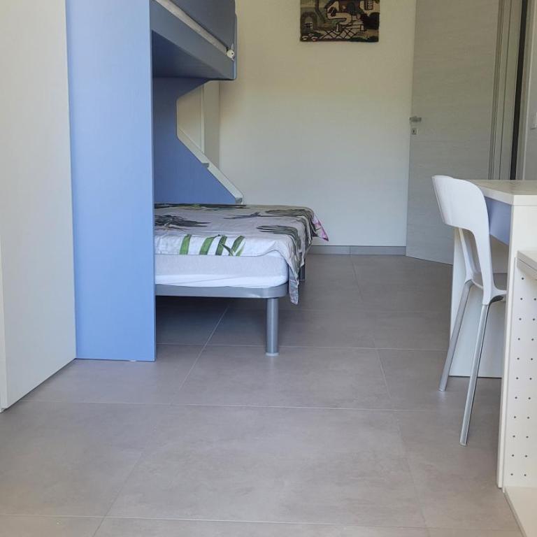Casa Irene - Camera Familiare con Bagno Privato - 2