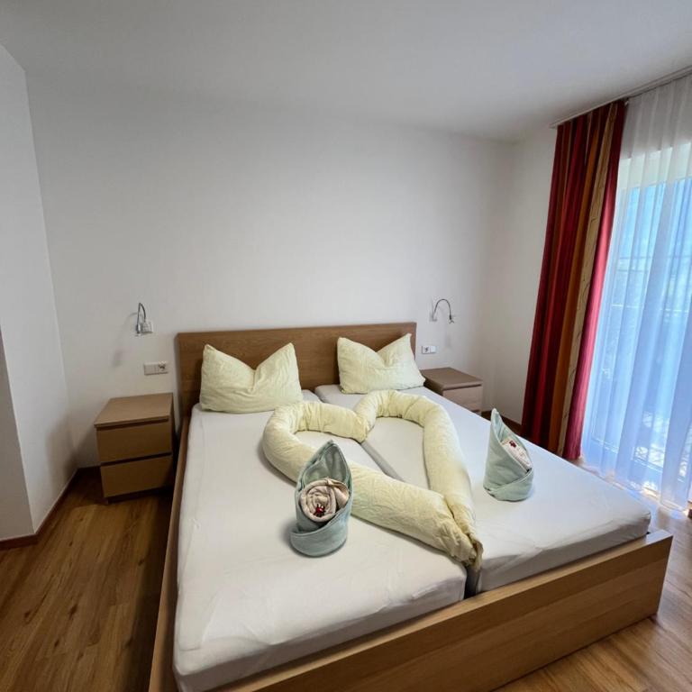 Pension Neuhof - Doppelzimmer mit Terrasse - 1