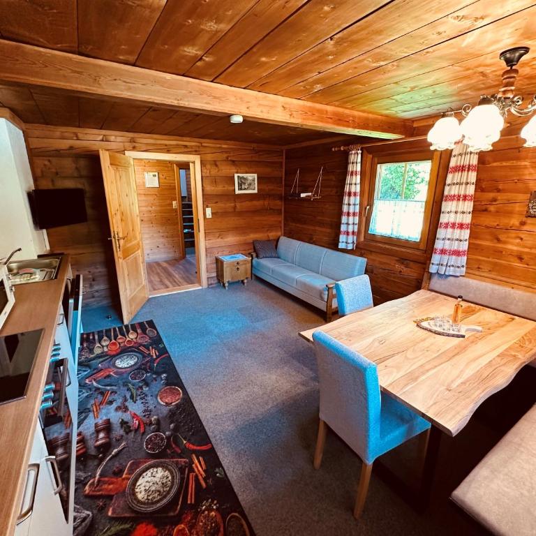 Ferienhaus Unterkircher-Wallner - Apartment mit 2 Schlafzimmern und Balkon - 9