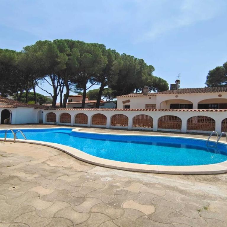 Villa Arc con piscina y jardin by Vacay L'Escala - Casa - 7