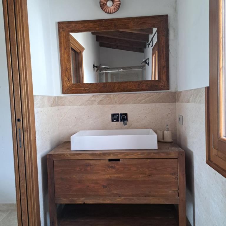 Pool & BBQ Relax - 5 minuti dall'aeroporto di Alghero - Appartamento con 2 Camere da Letto - 6