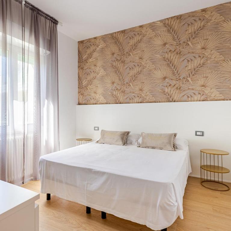 Luxury Apartment , Super WiFi - P r a t u r e c c i Group - Two-Bedroom Apartment - 8