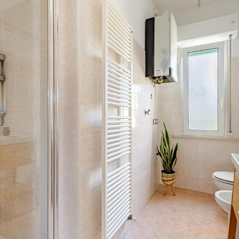 Luxury Apartment , Super WiFi - P r a t u r e c c i Group - Two-Bedroom Apartment - 10