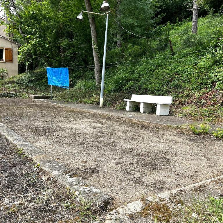 Le fonvialane - T2 Pétanque et verdure - Appartamento con 1 Camera da Letto e Vista Giardino - 8