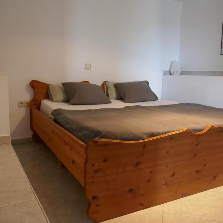 Traumhaftes Apartment mit Pool - Three-Bedroom Home - 17