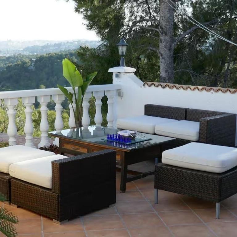 Traumhaftes Apartment mit Pool - Three-Bedroom Home - 4