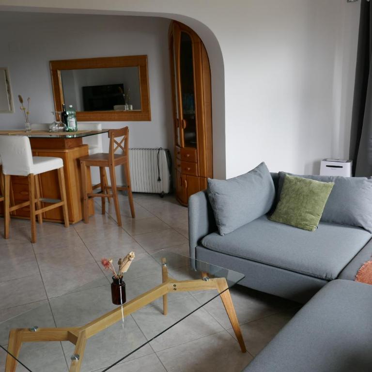 Traumhaftes Apartment mit Pool - Three-Bedroom Home - 13