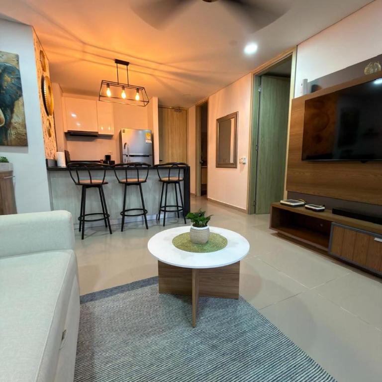 Apartamento En Cartagena - Lujoso y Moderno PISO19 - Cerca a Ciudad amurllada y Frente a Playa - Three-Bedroom Apartment - 17