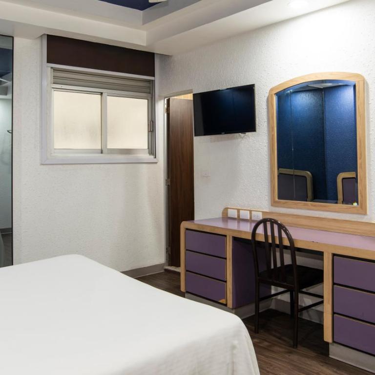 Hotel Menara - Habitación con cama extragrande. - 7