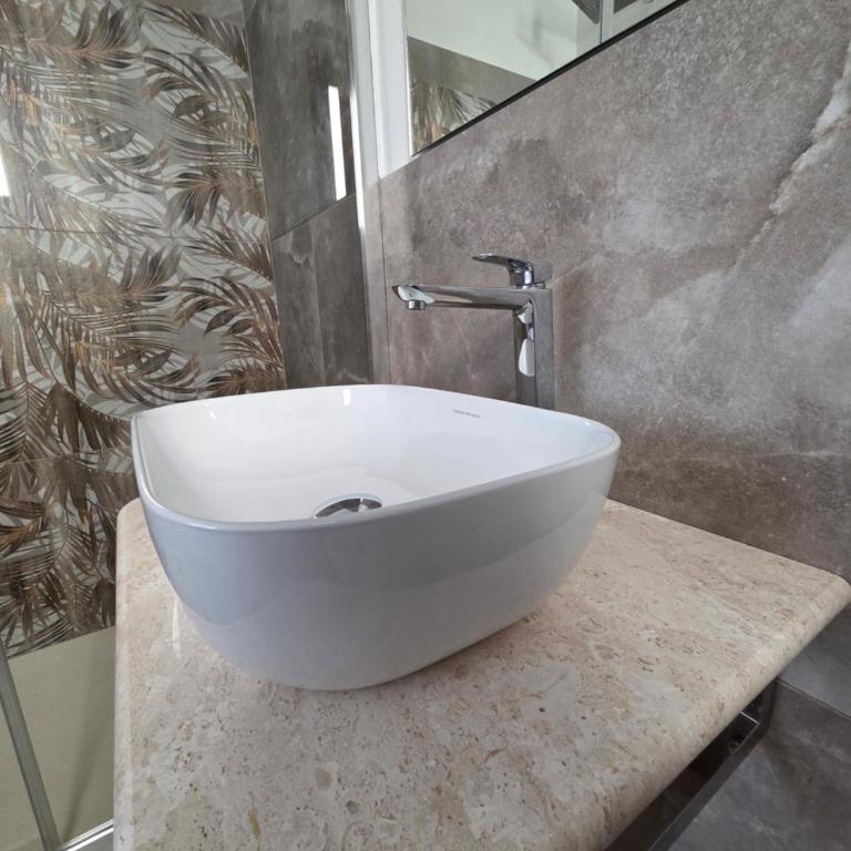 Dimora Insula - Camera Matrimoniale con Bagno Privato - 13