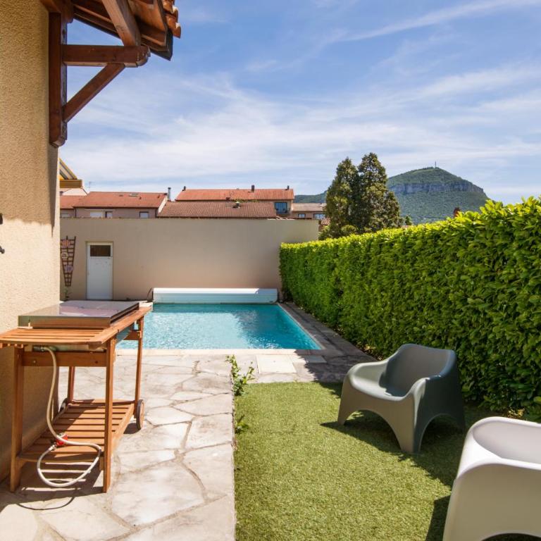 Le nid des ailes piscine jardin parking centre-ville - Villa avec Piscine Privée - 35