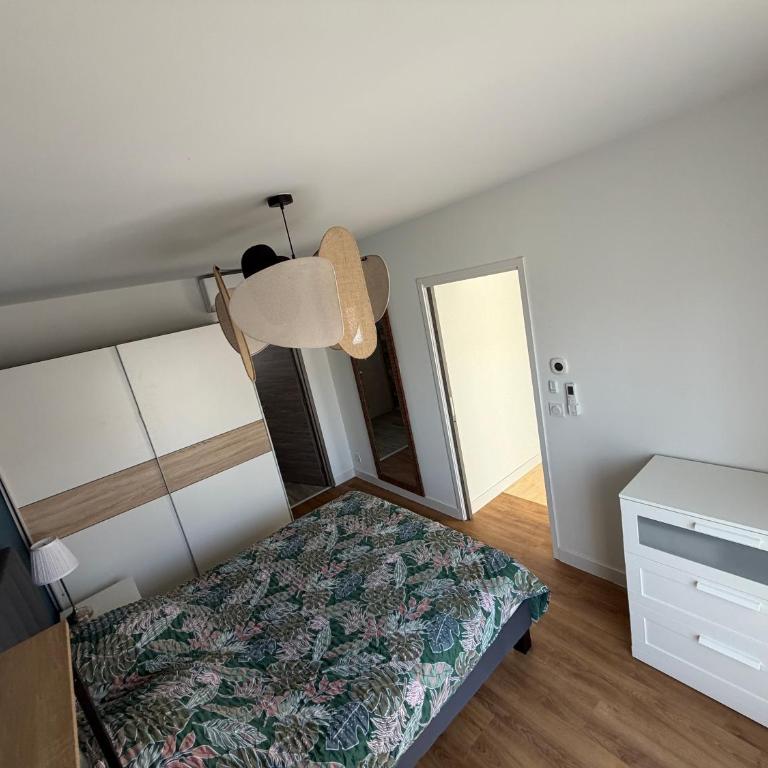 Nîmes Arène Maison de Ville rénovée, SPA, Clim, 6 pers - Casa con 1 dormitorio - 12