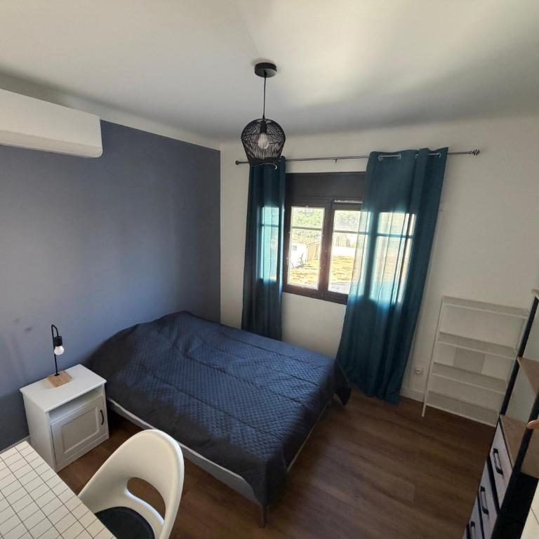 Nîmes Arène Maison de Ville rénovée, SPA, Clim, 6 pers - Casa con 1 dormitorio - 16