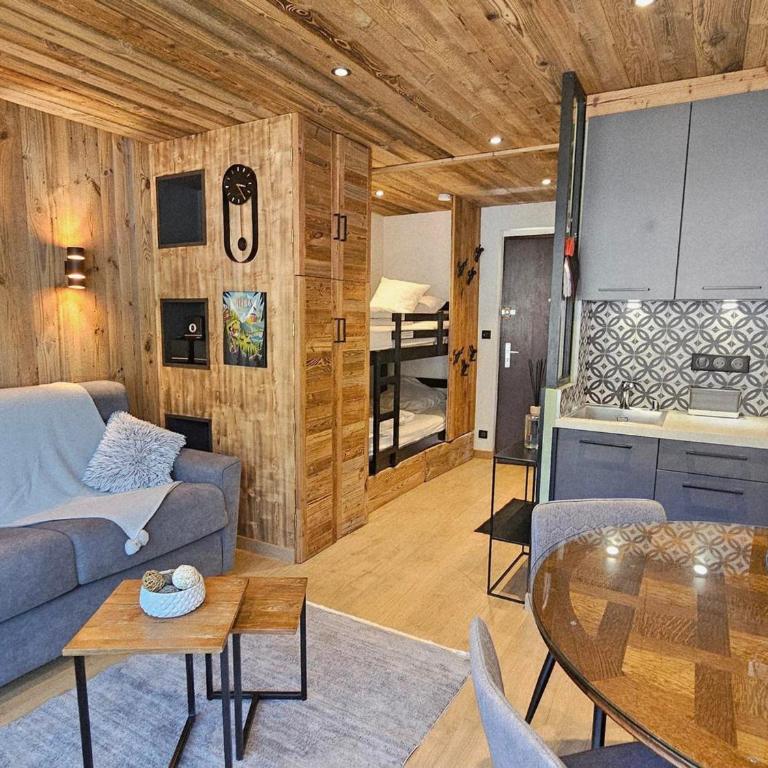 Studio rénové avec kitchenette, balcon et wifi - FR-1-598-84 - Monolocale - 1
