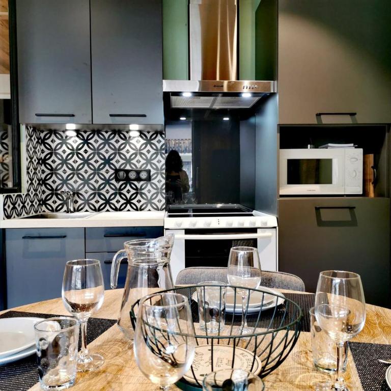 Studio rénové avec kitchenette, balcon et wifi - FR-1-598-84 - Monolocale - 7