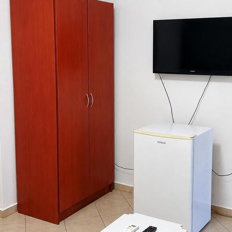 Guest House Mitrovic - Doppelzimmer mit Balkon - 3