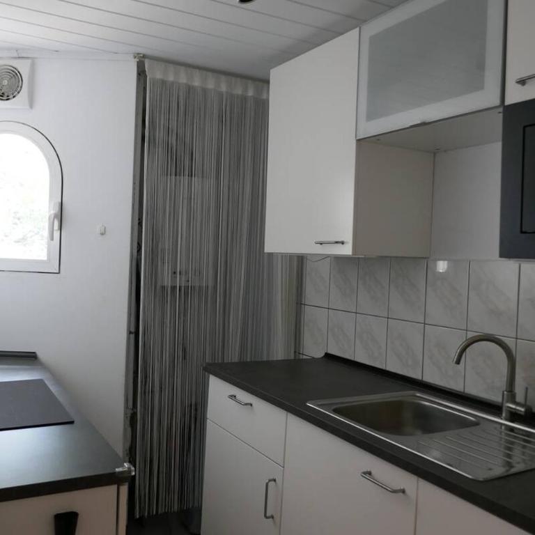 Traumhaftes Apartment mit Pool - Three-Bedroom Home - 22