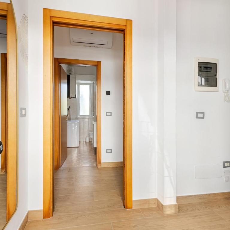 Grazioso Trilocale con Patio WiFi top - P r a t u r e c c i Group - Two-Bedroom Apartment - 14