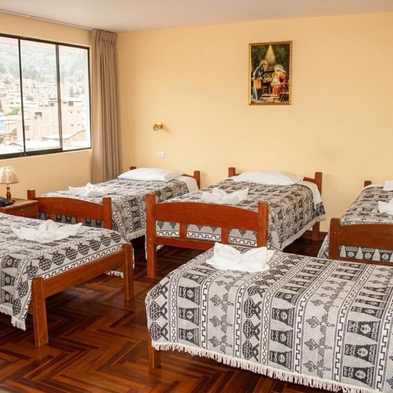 Hostal Santa Rosa Cusco - Habitación Familiar - 1
