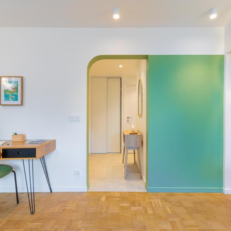 Cozy 2BR Flat 10 Min to Lake City Centre - Apartment mit 2 Schlafzimmern - 2