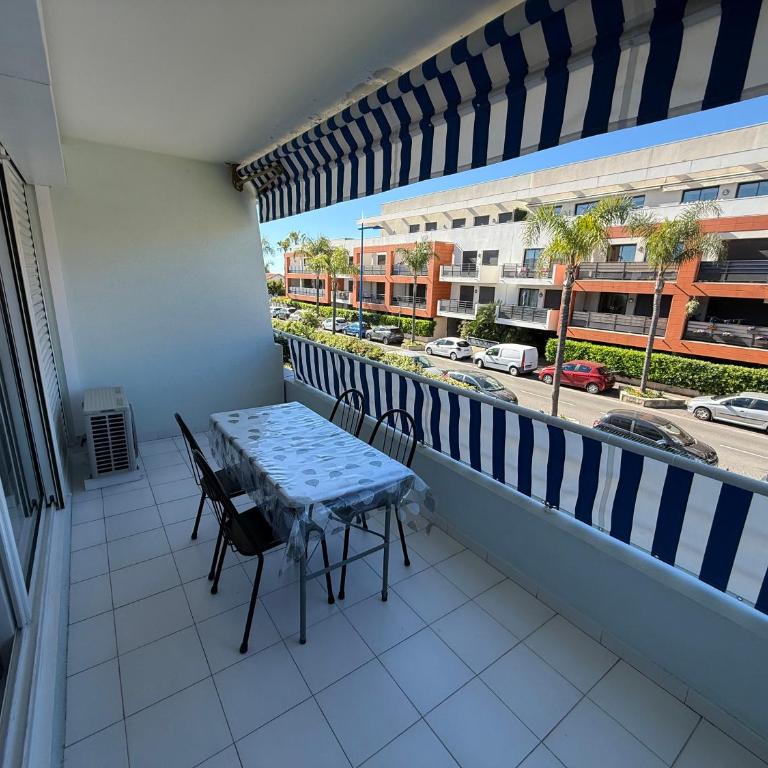 Appartement avec Parking en Bord de mer - Côte d'Azur - Appartement - 9