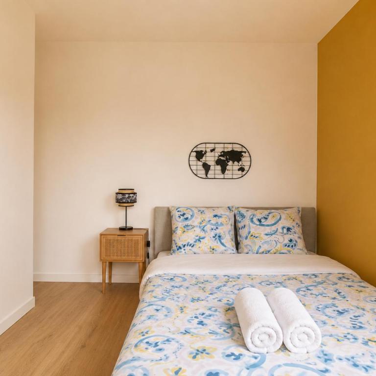 Grand appartement 10 pers, Ventilateur, 5 chambres & Parking gratuit - Appartement - 14