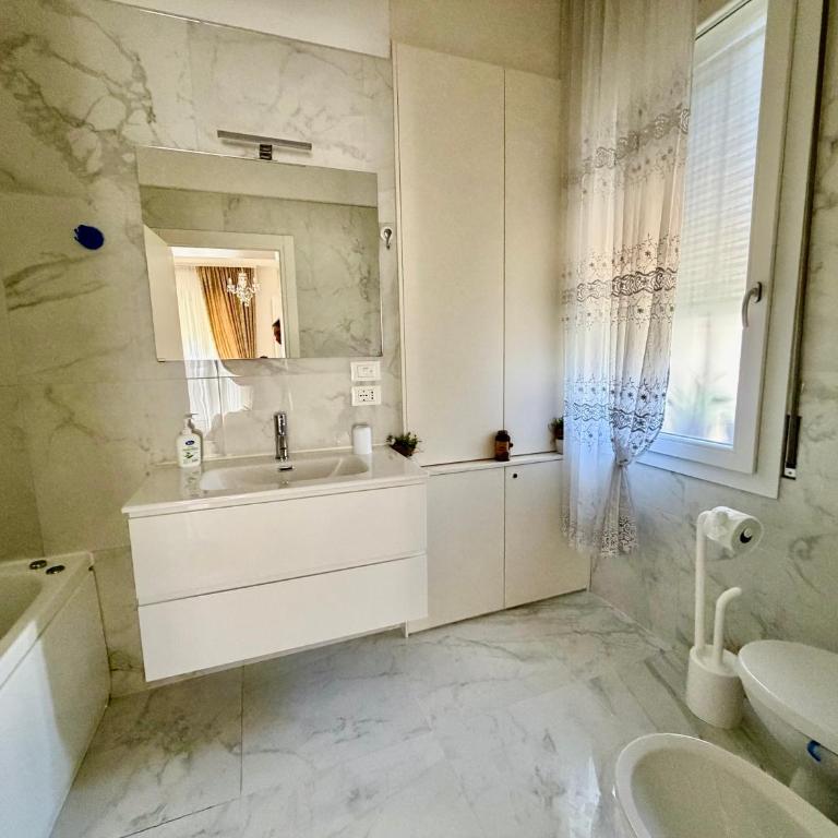Casa di Taty B&B - Camera Matrimoniale con Vasca Idromassaggio - 5