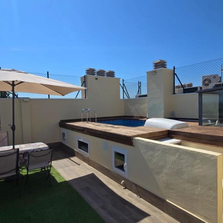 Ático con Piscina privada y Solarium en la Ràpita - Apartamento de 2 dormitorios - 2