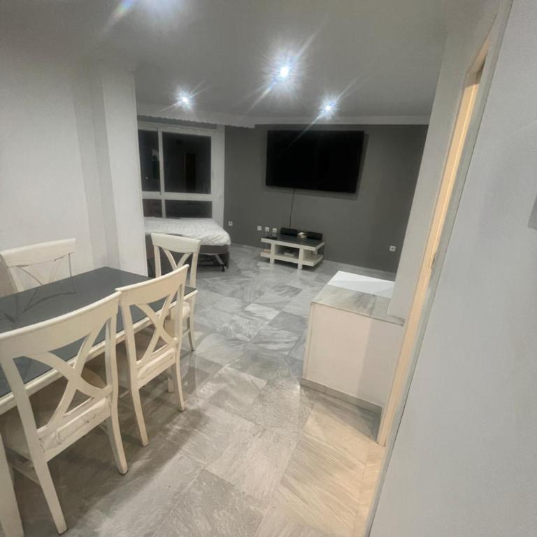 poolside paradise marbella apartment - Two-Bedroom Apartment - 2