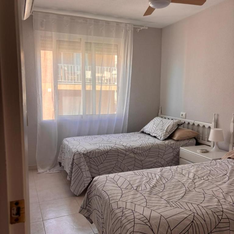 Primera línea vistas panorámicas al Mediterráneo - Two-Bedroom Apartment - 10