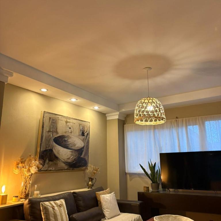 Alquiler temporario en Tucumán con pileta - Five-Bedroom House - 1