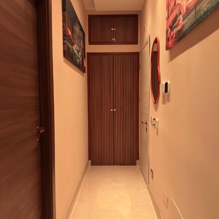 A Dolce Casa Romana Lux Jacuzzi Metro A 2 min - Appartamento Deluxe con 1 Camera da Letto - 33