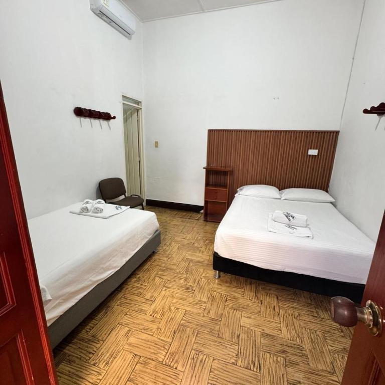 Hotel Los Ángeles - Habitación Triple - 1