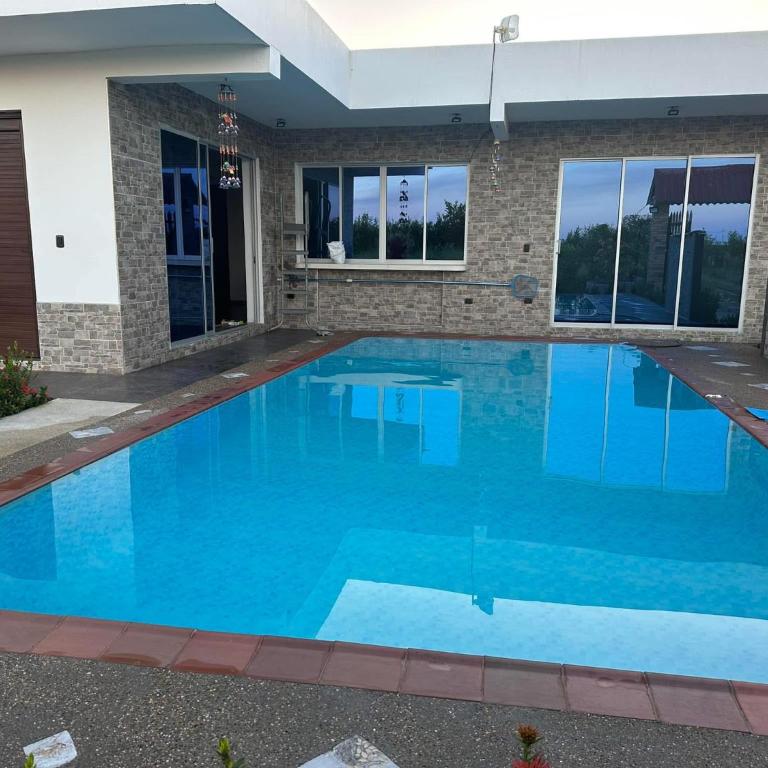 Quinta Santa Isabel - Four-Bedroom House - 10