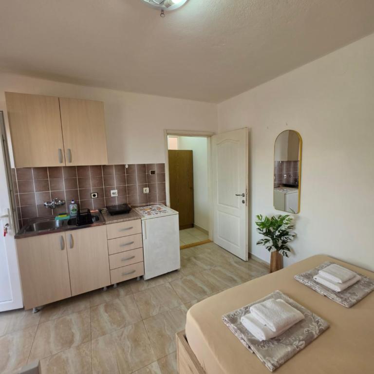 Apartmani Tina - Studio mit Meerblick - 2
