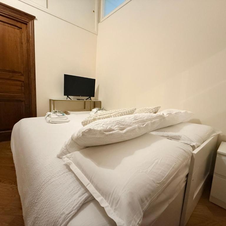 La Casita - Two-Bedroom Apartment - 5