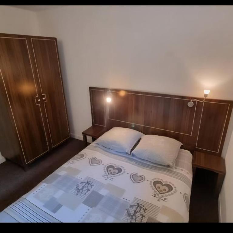 Cocon cosy et spa au Château des Magnans Jausiers piscine inaccessible 1-11 au 19-12 - Appartement 2 Chambres - 6